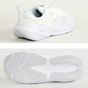 �A���_�[�A�[�}�[ UNDER ARMOUR  �����j���O�V���[�Y 6010460 100 UA�T�[�W5 White/White/Iridescent �z���C�g �E�B�����Y ���f�B�[�X /2026FW